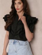 elsa.m by may Cămașă din dantelă neagră cu mânecă scurtă și volane în față Audrea