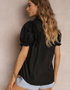 elsa.m by may Cămașă Neagră cu Mâneci Ornamentate și Volănașe în Față Johna