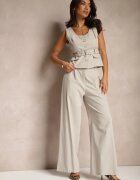 elsa.m by may Costum Bej cu Viscoză Pantaloni larghi și Vestă Helivia
