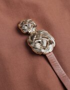 elsa.m by may Fustă-Pantaloni scurți Maro Talie înaltă Decorați cu aplicație metalică și cu curea Retness