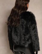 elsa.m by may Jachetă de blană neagră fără închidere decorată cu zirconii și imitație elegantă de buzunărașe Bonicea