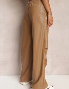 elsa.m by may Pantaloni bej largi cu elastic în talie din imitație de piele Aeralin