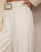 elsa.m by may Pantaloni de costum Largi Bej deschis cu talie înaltă și curea cu cataramă Fevelira