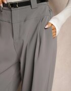 elsa.m by may Pantaloni de costum largi gri cu elastic în talie și curea decorativă Verillias