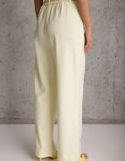 elsa.m by may Pantaloni eleganți cu croială largă și curea decorativă Airia Galbeni
