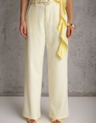 elsa.m by may Pantaloni eleganți cu croială largă și curea decorativă Airia Galbeni