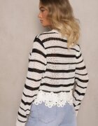 elsa.m by may Pulover Scurt Alb-Negru cu Dantelă și Model Ajurat Sovavia