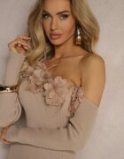 elsa.m by may Rochie Asimetrică Bej Reiată cu Vâscoză Decorată cu Pene și Flori 3D Neldari