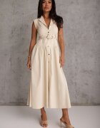 elsa.m by may Rochie Bej