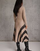 elsa.m by may Rochie Bejă din Viscoză cu poale plisate Dikire