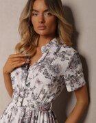 elsa.m by may Rochie de cocktail cloș Alb-Gri cu curea decorată cu cataramă și elastic în talie Vimalinne