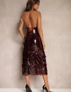 elsa.m by may Rochie grena paietată cu croială asimetrică cu legătură decorativă la spate Leriseli