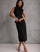 elsa.m by may Rochie Neagră Mulată Elegantă cu Aplicație în Talie Corope