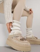 fashion&bella Ghete de zăpadă bej pe platformă decorate cu broderie și franjuri Linomis