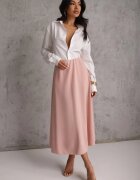 fashion station Fustă Roz deschis Midi Evazată cu croială clasică Namettia