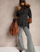 flamode Jachetă Neagră din Denim cu blană detașabilă și glugă cu o curea suplimentară Tarwena