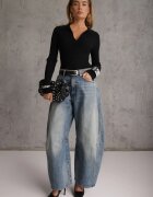 glo-story Bluză slim fit cu nasturi din tricot rib cu guler și decolteu în V Awente Neagră