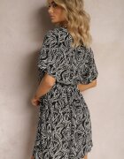glo-story Rochie Negru-Alb cu model discret croială cloș și legată în talie Ferettia