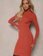 glo-story Rochie Portocalie Striată cu Croială Ajustată cu Guler Înalt Linarielle