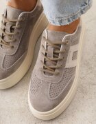 goodin Adidași bej închis din piele întoarsă naturală pe platformă cu inscripție și perforații Zitara