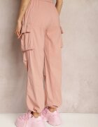 h&s Pantaloni cargo roz deschis cu manșete și elastic în talie cu buzunare laterale Laverina