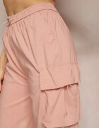 h&s Pantaloni cargo roz deschis cu manșete și elastic în talie cu buzunare laterale Laverina