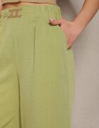 h&s Pantaloni verde deschis cu picioare largi stil Palazzo High Waist cu elastic în talie cu element decorativ Ellsiana