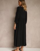 h&s Rochie neagră din viscoză cu croială evazată legată la decolteu Tilvessa