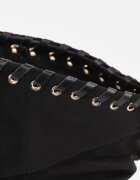 ideal Botine Slouchy cu toc stiletto din imitație de piele întoarsă cu ochiuri metalice decorative Tallie Negre