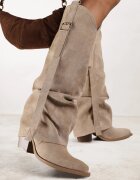 ideal Cizme bej închise pe toc conic stil cowboy decorate cu cataramă și cu carâmb răsfrânt Nalirella