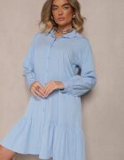 j studio Rochie albastră tip cămașă din viscoză finisată cu volan Tirzedi
