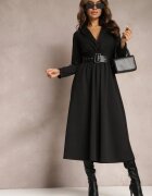 j studio Rochie Neagră Midi cu croi evazat cu decolteu triunghiular și elastic în talie Lunaia