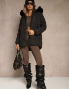 j.style Geacă Clasic Negru cu Cusături Matlasate și Glugă cu Blană Mundrie