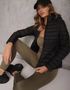 j.style Geacă de tranziție neagră cu cusături matlasate inserții elastice și glugă Fezilina