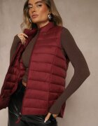 j.style Vestă Bordeaux Decorată Cu Matlasare Soellame