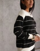 j&x Cardigan Crem cu Vomarie Crem cu negru
