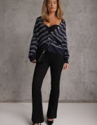j&x Cardigan descheiat cu bumbac și lână decorat cu dungi Corelie Bleumarin