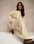 j&x Compleu Bej Reiat cu Bumbac Pulover Oversize și Pantaloni Largi Wedorena