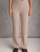 j&x Compleu din 3 piese din tricot cu bumbac: vestă cardigan și pantaloni Nordelia Bej deschis