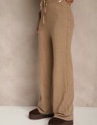 j&x Compleu tricotat bej închis cu lână cu model torsadat pantaloni și pulover Reinette