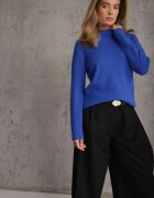 j&x Cu guler înalt cu lână decorat cu manșete striate în stil casual Katlina Albastru
