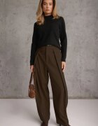 j&x Cu guler înalt cu lână decorat cu manșete striate în stil casual Katlina Negru