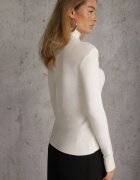 j&x Cu guler înalt minimalist din vâscoză Fisanera Bej deschis