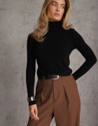 j&x Cu guler înalt minimalist din vâscoză Fisanera Negru