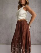 j&x Fustă evazată cu pliuri fine și broderie florală Zephali Maro