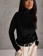 j&x Guler înalt negru ajustat cu lână și borduri elastice Pacienche