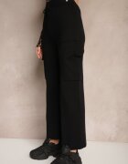 j&x Pantaloni Negri Largi Tricotați cu Talie Elastică și Buzunare Emithlera