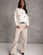 j&x Pulover casual cu lână și bumbac cu broderii de inimioare în față Veroni Bej deschis