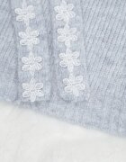 j&x Pulover cu lână cu finisaj din dantelă și guler tip choker Astira Albastru