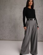 j&x Pulover Negru cu Decolteu Rotund Reiat Yuve